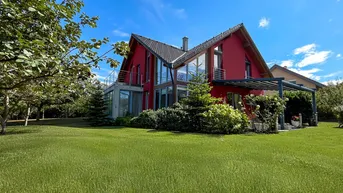 Expose PROVISIONSFREI - MIETKAUF MÖGLICH | Einzigartiges Wohnen &amp; Arbeiten am Brunnerberg | Exklusiv ausgestattete 333 m² - Villa auf großem Grundstück und Fernblick nach Wien