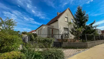 Expose Einzigartiges Eckgrundstück mit Bestandshaus und Doppelgarage | Renovierungs- oder Neubauobjekt mit viel Potenzial