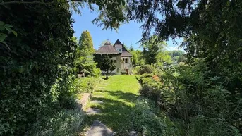 Expose Entzückende kleine Villa im Cottage Stil - Traumlage ! Nachricht