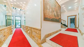Expose Luxuriöse 12-Zimmer-Villa mit Wellnessbereich Nähe Gersthof