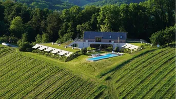 Expose Luxuriöser Zweitwohnsitz in der Südsteiermark - 3 Zimmer Residenz mit Infinty Pool