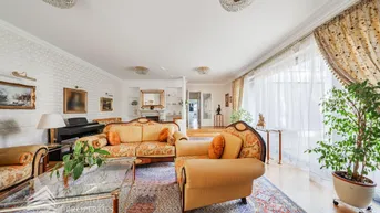Expose Geräumige Luxus-Villa in Neustift