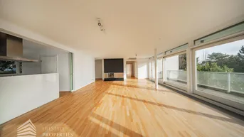 Expose Wunderschöne 3 - Zimmer Wohnung mit Terrasse und Balkonen