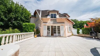 Expose Elegantes Haus mit großzügiger Terrasse und gepflegtem Garten