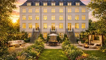 Großzügiger, schön angelegter Gartenbereich mit verschiedenen Sitzgelegenheiten und stimmungsvoller Beleuchtung.