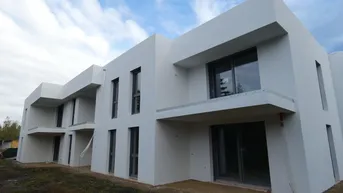 Expose GRÜNBLICK VON DER SÜDTERRASSE BEREITS BELAGSFERTIG