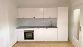 Expose Gut geschnittene 2-Zimmerwohnung mit neuer Küche &amp; Parkplatz im Herzen von Pöls!