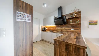 Expose Moderne Neubauwohnung mit 12 m² Balkon und zwei Stellplätzen