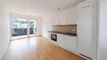 Expose JETZT EINZIEHEN: Lichtdurchflutete 3-Zimmer-Wohnung mit großer Terrasse in Toplage