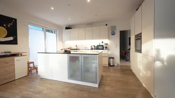 Expose Ihr Haus im Haus - 7-Zimmer-Gartenrefugium hochwertiger Wohntraum mit Hausgefühl &amp; Weitblick &amp; vielen Extras!