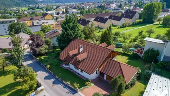 Expose Ihre Wohlfühloase in ruhiger Lage: Ein- bzw. Mehrfamilienhaus auf großem Grundstück