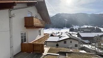 Expose Haus mit Traumaussicht in Trins – viel Platz &amp; großes Potenzial für Ihr Traumzuhause!
