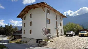 Expose Vielseitiges Mehrparteienhaus in idyllischer Ruhelage für Naturliebhaber