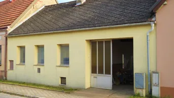 Expose Renovierungsbedürftiges und dennoch charmantes Landhaus mit uneinsichtigem, begrüntem Innenhof in Palterndorf!