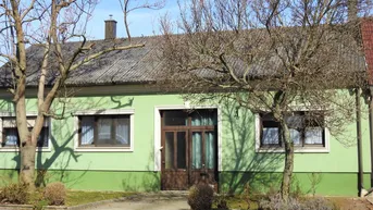 Expose Hübsches und gepflegtes Landhaus mit Garten und Stadel in Hart, ca. 10 km von Hollabrunn entfernt!