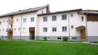 Expose Geräumige 4-Zimmer Wohnung mit Parkplatz in ruhiger Lage in Attnang-Puchheim! Perfekt geeignet für Familien!
