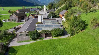 Expose Schnepfau Großzügige, sehr vielseitige Gewerbefläche