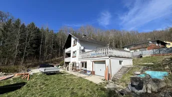 Expose Provisionsfreies Einfamilienhaus mit 960m² Grund in Schlüßlberg, Oberösterreich - mit Balkonen, Terrasse, Garage und herrlichem Ausblick!
