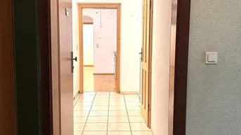 Expose Gemütliche 3- Zimmer-Wohnung mit Loggia in Hörfarth – Ihr neues Zuhause wartet!