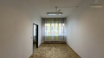 Expose Erdgeschosswohnung in zentraler Innenstadtlage #Innenhof-Parkplatz inklusive!