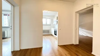 Expose Dachgeschosswohnung mit West-Loggia in zentraler Lage