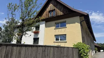 Expose Doppelhaushälfte mit Potential und guter Lage sucht Handwerker