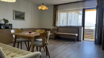 Expose 1-Zimmer-Appartement in ruhiger Berglage