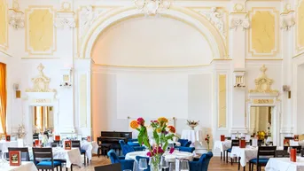 Expose Premium Restaurant &amp; Eventlocation - ein Palais für 100 Indoor &amp; 70 Outdoor-Gäste (ca. 453 m²)