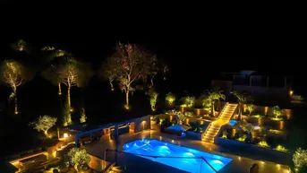Expose Südfranzösischer Traum: Luxusvilla mit Tennisplatz, Gartenanlage, Pool &amp; Wellnessoase in Saint-Tropez