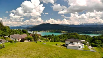 Expose Traumgrundstück mit Blick auf den Wörthersee zu verkaufen!
