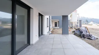 Expose **NUR NOCH 2 EINHEITEN VERFÜGBAR** PROVISIONSFREI &amp; SCHLÜSSELFERTIG: Traumhafte 3-Zimmer Gartenwohnung und überdachter Terrasse in Pucking!