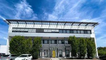 Expose ZU MIETEN: Großzügiges Büro in Pasching: 333m², 10 Zimmer, Top Lage!