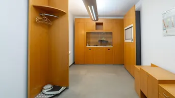 Expose ZU MIETEN: Vielseitig nutzbare Gewerbe/Bürofläche – individuell gestaltbar! Barrierefrei