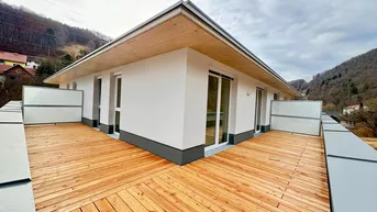 Expose Wohn(t)raum im 2.OG - Riesenbalkon - 2 Zimmer - Zum Wohlfühlen - ERSTBEZUG
