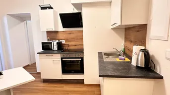 Expose Komplett möblierte, zentrale und sonnige 2-Zimmerwohnung in der Grabenstraße 222!