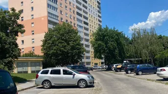 Expose Anleger aufgepasst-unbefristet, vermietete 3-Zimmer Wohnung mit Balkon! Provisionsfrei für den Käufer!