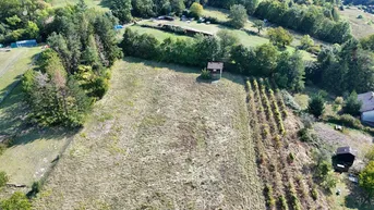 Expose Fantastische Lage - 3 voll aufgeschlossene, baubewilligte Grundstücke