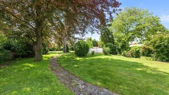 Expose Familienfreundliches Haus mit Gartenidylle in Bad Pirawarth