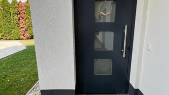 Expose Erdgeschosswohnung mit Garten und Pool