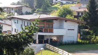 Expose Moderne 4-Zimmer Penthouse mit Terrasse und Tiefgarage