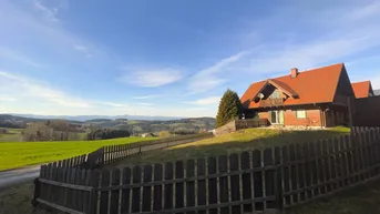 Expose PROVISIONSFREI - Schönes Blockhaus (153m²) mit großem Garten &amp; Traum-Aussichtslage in Ligist