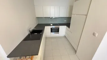Expose Sanierte 3 Zimmer Eigentumswohnung (ca. 84 m²) mit Balkon und Tiefgarage in Graz/Geidorf