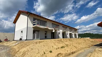 Expose NEUBAUPROJEKT in St. Peter am Ottersbach - Reihenhäuser zur Miete - Erstbezug ab August 2025!