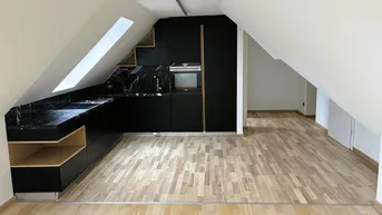 Expose Großzügige 2-Zimmer-Wohnung im Dachgeschoss in Fürstenfeld