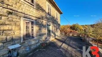 Expose Altes istrisches Steinhaus mit Blick auf Grožnjan.