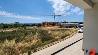 Expose BARBARIGA neue Wohnung im ersten Stock, kleineres Gebäude. Seeblick.