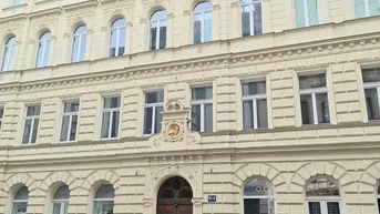 Expose PROVISONSFREI - schöne Altbauwohnund direkt vom Eigentümer