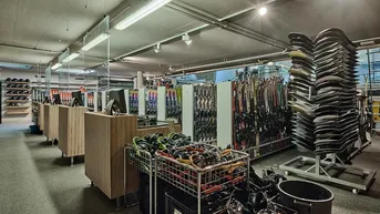 Expose Ski-Verleih in TOP Lage mit exklusiver Penthouse-Wohnung