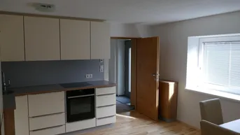 Expose Schöne 2-Raum-Wohnung mit Einbauk�üche und Balkon in Imst
