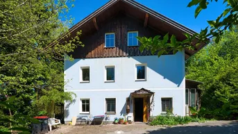 Expose Renovierungsbedürftiges Haus in versteckter Lage. 2 kleine Wohneinheiten.